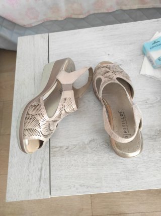 Sandalias Pitillos Beige/Oro Talla 38