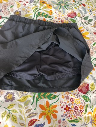 Falda pantalón gris deportiva