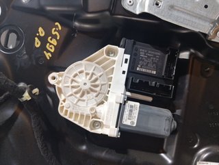 ELEVALUNAS DELANTERO DERECHO VOLKSWAGEN PASSAT VA