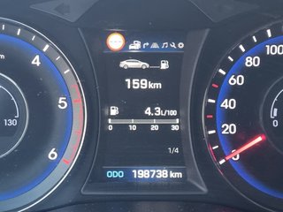 HYUNDAI i40 1.7 CRDi BlueDrive Tecno Sky