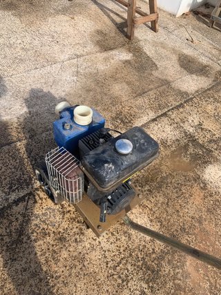 Bomba de agua gasolina