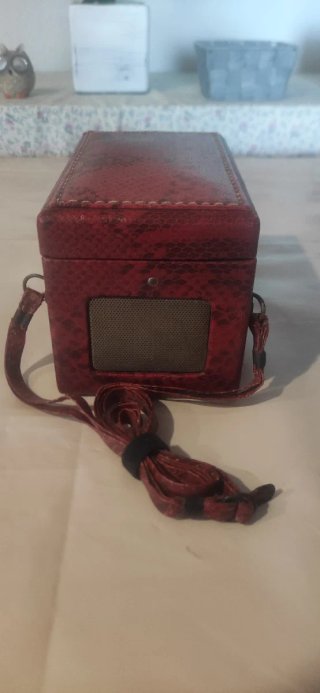 Radio Trixie Portátil Roja y Blanca
