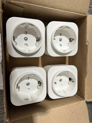 Enchufe inteligente WiFi Amazon Basics , 4 pzs