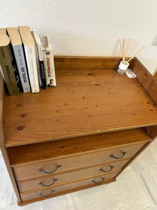 Comò in legno marrone