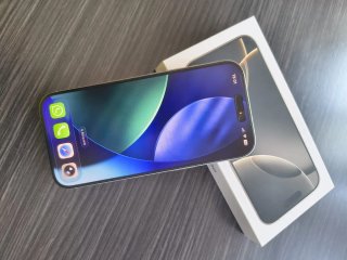 iPhone 16 Pro 128GB Plata - Batería 98%