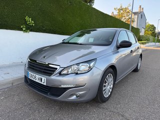 Peugeot 308 año 2014 gasolina 1.2.