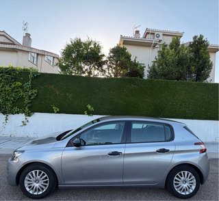 Peugeot 308 año 2014 gasolina 1.2.