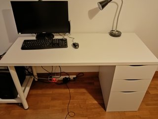 Escritorio amplio blanco