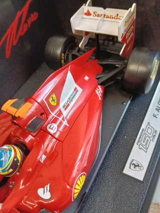Ferrari F150 Alonso Hot Wheels 1:18