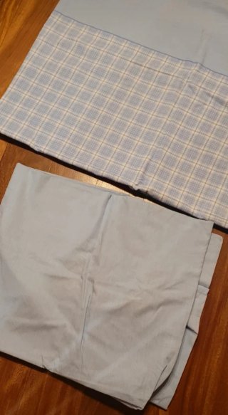 Juego de sábanas a cuadros