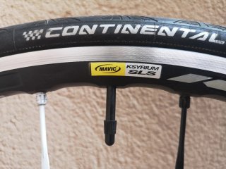 Bicicleta carretera de carbono  BH G5.