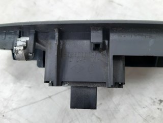 Mando elevalunas 809600004r renault megane 1139843