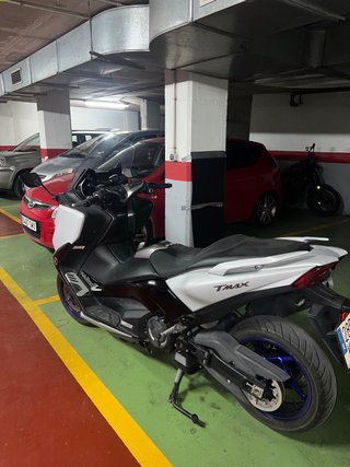 Yamaha TMAX DX 2019 Maxi Scooter