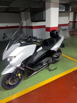 Yamaha TMAX DX 2019 Maxi Scooter