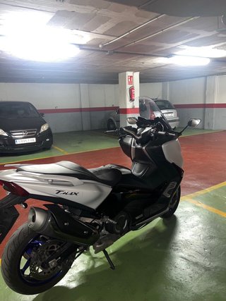Yamaha TMAX DX 2019 Maxi Scooter