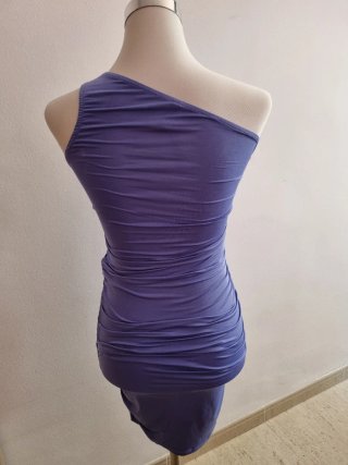 Vestido Stradivarius ajustado