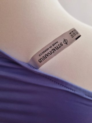 Vestido Stradivarius ajustado