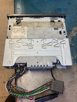 Radio Kenwood KRC-759R