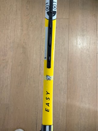 Raqueta de tenis amarilla y negra para niño/niña