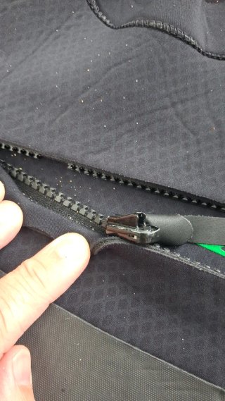 Neopreno Billabong 5/4 SG5 cremallera rota