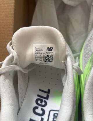 Zapatillas New Balance running grises y verdes