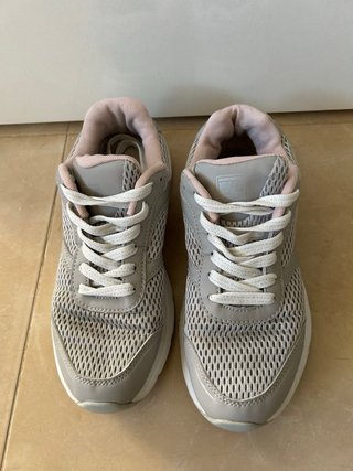 Deportivas grises y rosas talla 37.5
