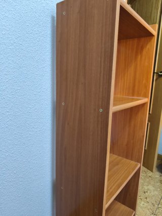 Estantería de madera fuerte y resistente