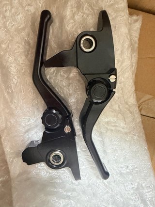 Manetas moto CNC regulables negras