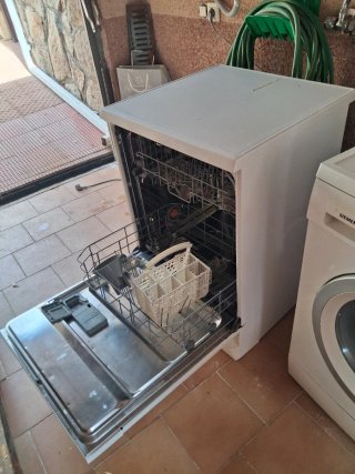 Lavavajillas blanco AEG