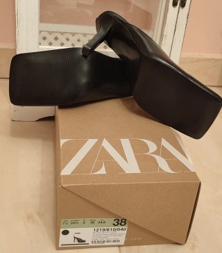 Salón Zara Piel Punta Cuadrada Talla 38