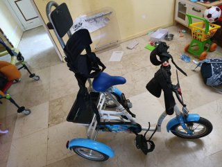 Bicicleta adaptada niños 2-8 años