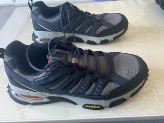 Skechers Outdoor Talla 44 NVGY