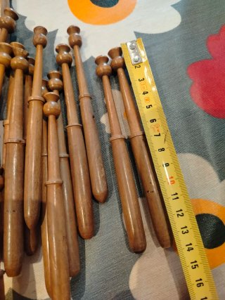 Bolillos de madera para encaje