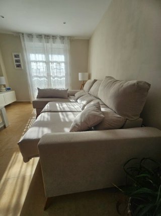 Sofá chaise longue beige y gris