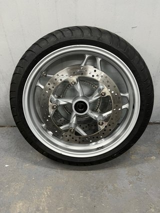 Rueda BMW F800ST