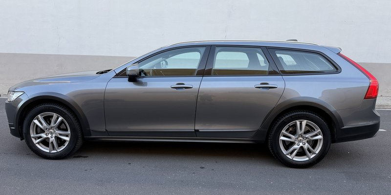 Volvo v90 2019, foto 2