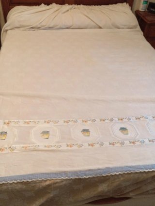 1 Cortina de cocina 2,55m ancho x 2,24m alto