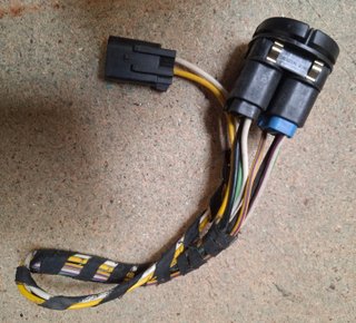 Mando Elevalunas Ford Fiesta K808X 2003