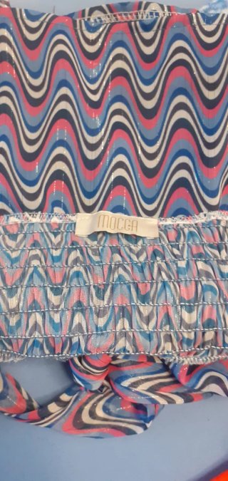 Blusa halter con estampado ondulado