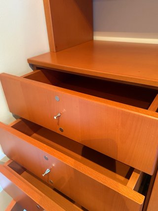 Mueble de salón madera y cristal