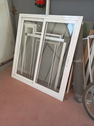 Ventana aluminio  Medidas 123x130 alto