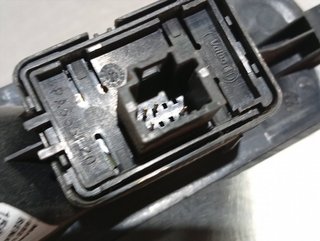 MANDO ELEVALUNAS TRASERO DERECHO RENAULT MEGANE I