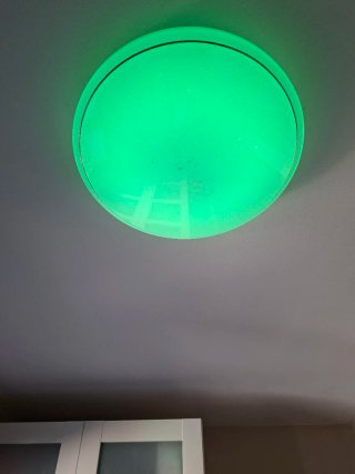 Lámpara LED con mando a distancia