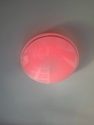 Lámpara LED con mando a distancia