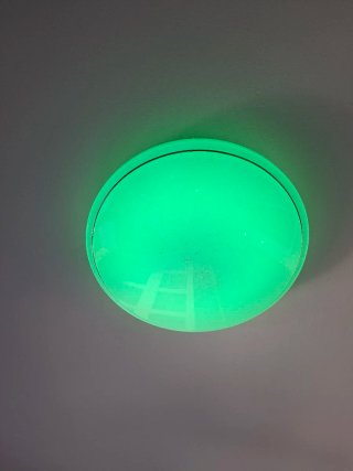 Lámpara LED con mando a distancia