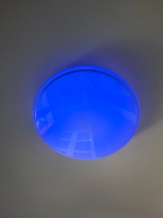 Lámpara LED con mando a distancia