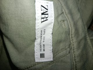 Pantalón Zara verde