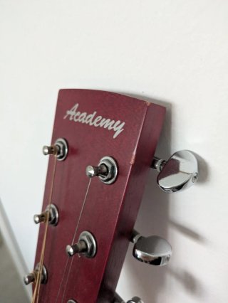Guitarra Acústica Roja Academy