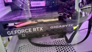 Gigabyte RTX 4060 Tarjeta Gráfica