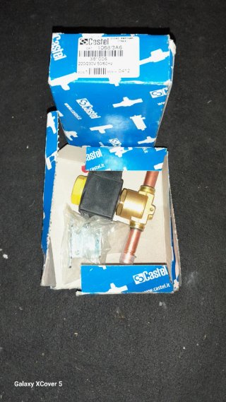 2 Válvulas Solenoide Castel 1068/3A6 3/8 ODS